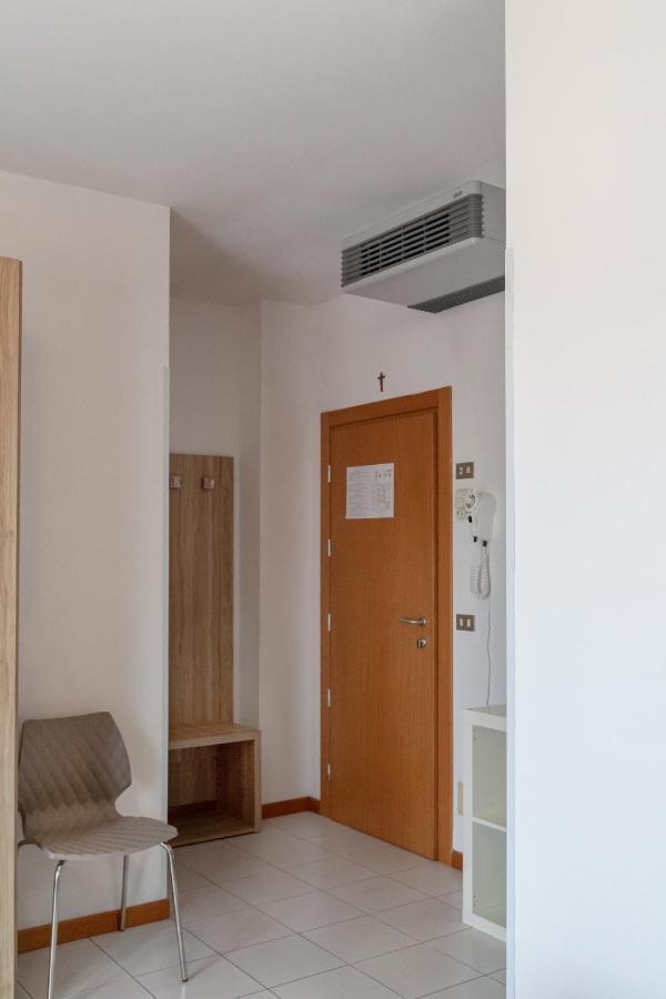 Hotel Boston Cesenatico Exterior foto